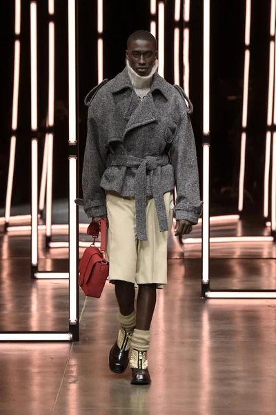 Look 20